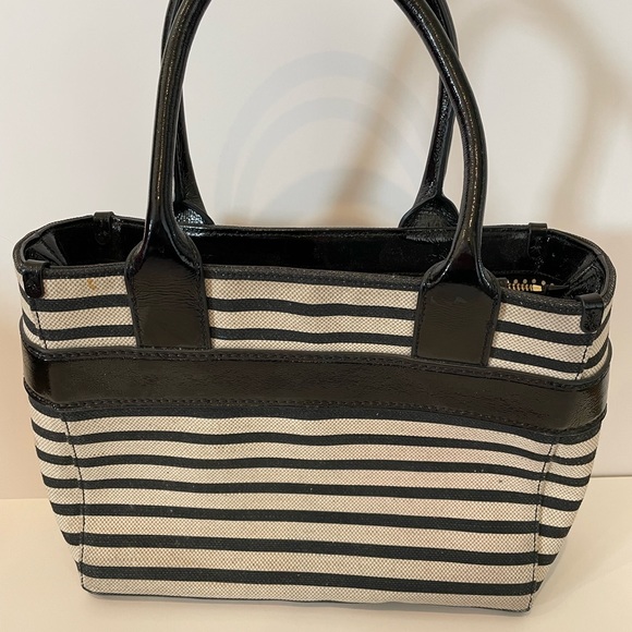 Authentic Kate Spade Purse - Picture 2 of 3